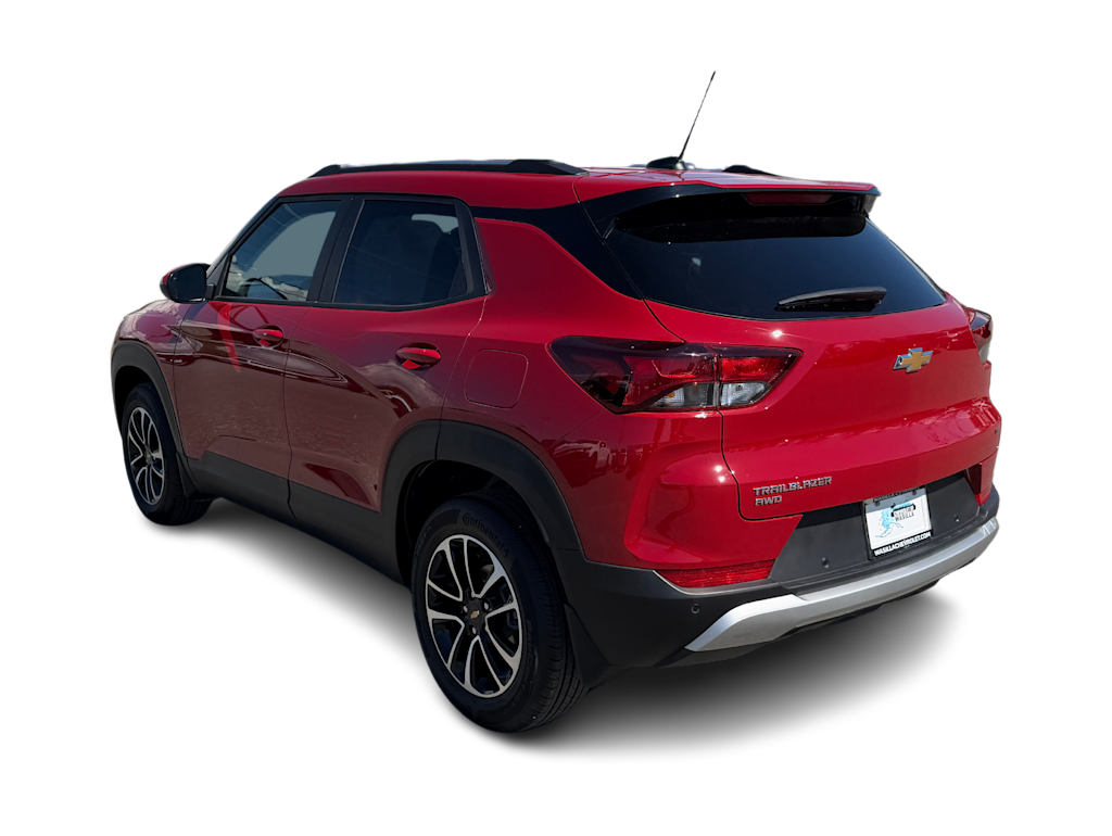 Thumbnail: 2026 Chevrolet TrailBlazer - 4