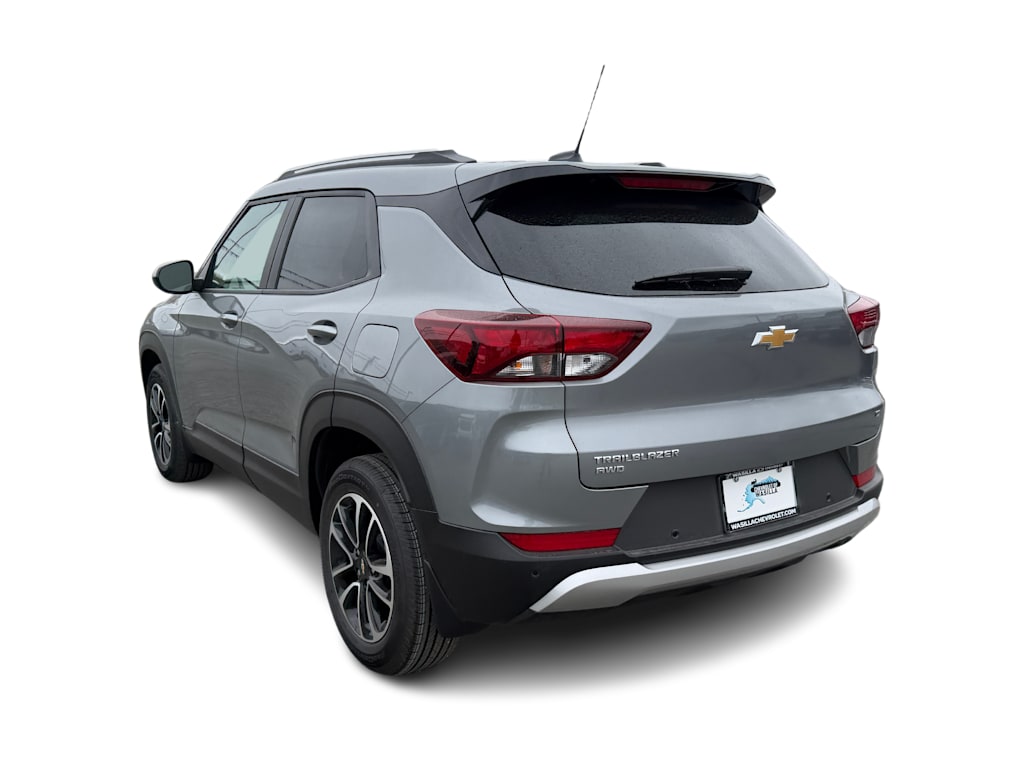 Thumbnail: 2026 Chevrolet TrailBlazer - 4
