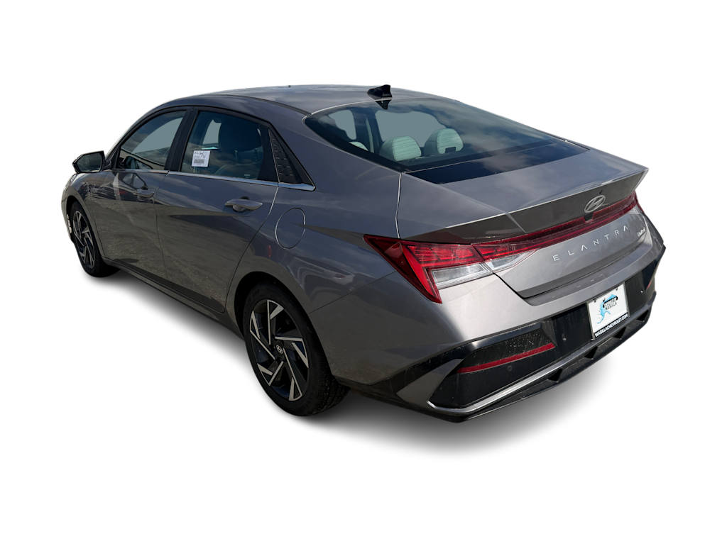 Thumbnail: 2024 Hyundai Elantra - 3