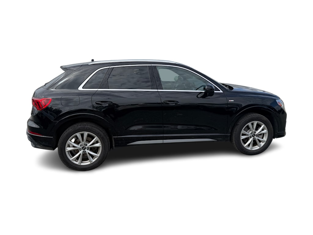 Thumbnail: 2025 Audi Q3 - 18