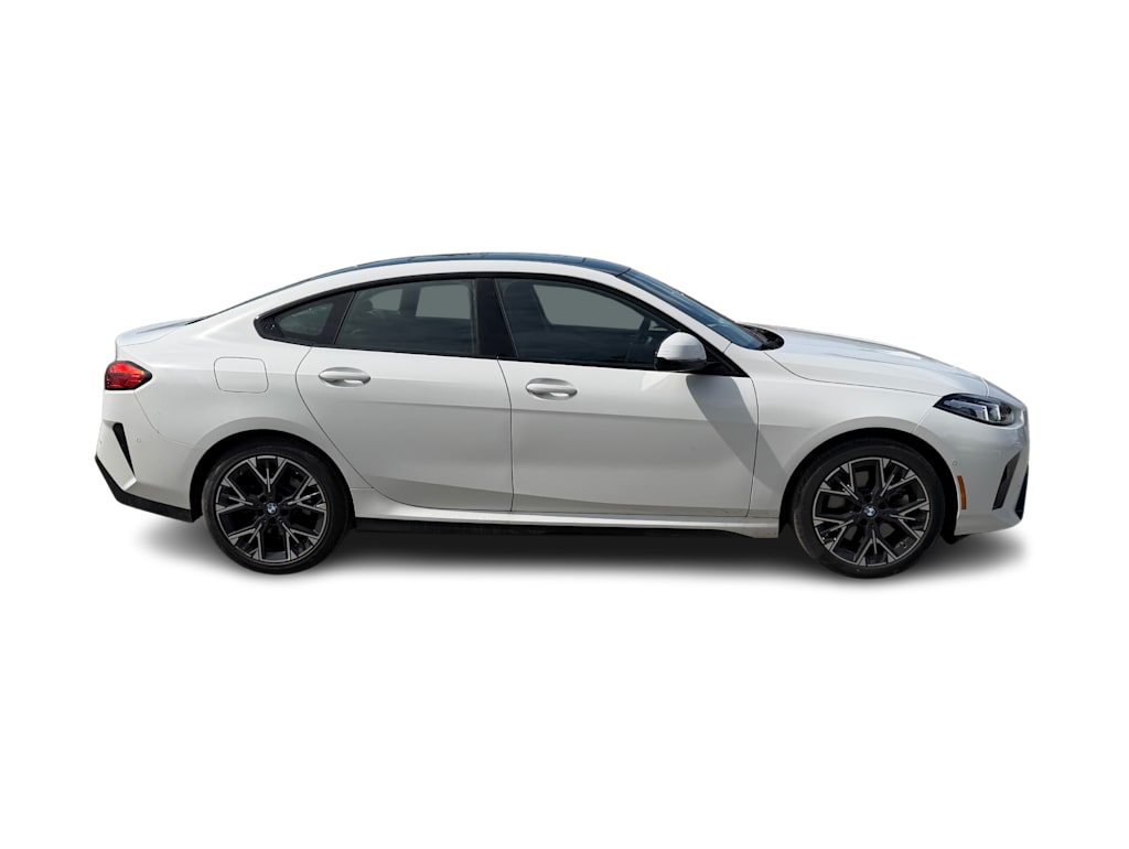Thumbnail: 2025 BMW 2 Series - 16