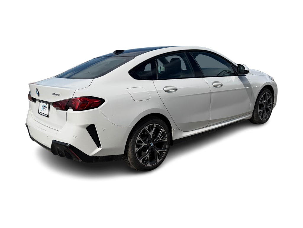 Thumbnail: 2025 BMW 2 Series - 17
