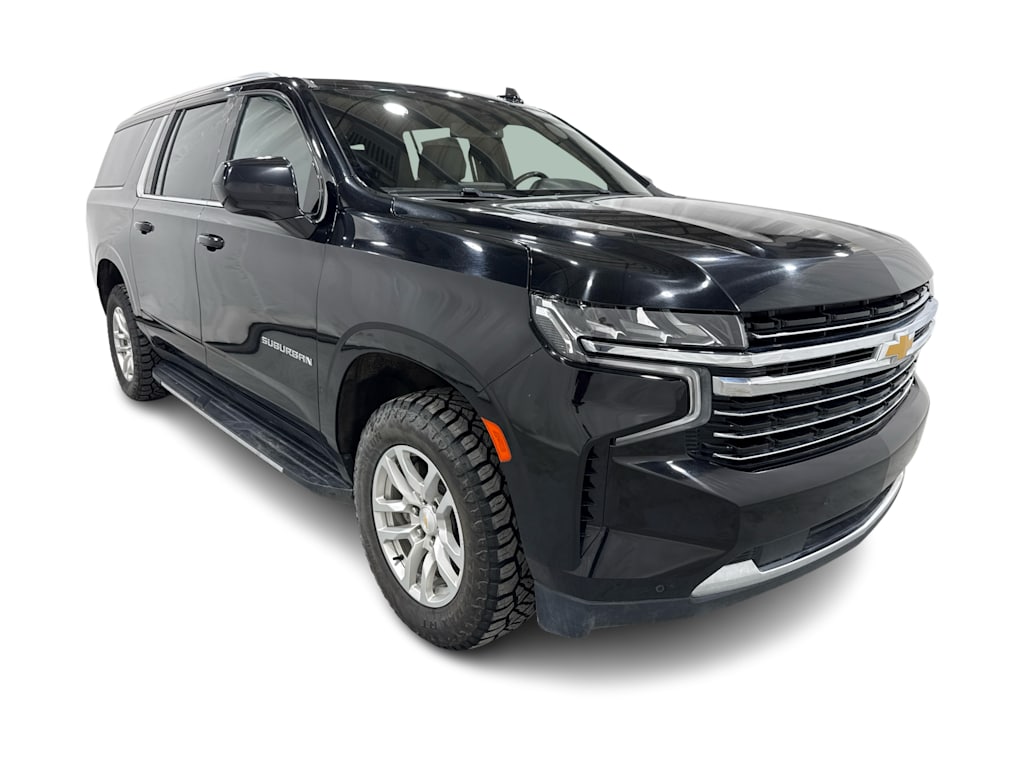 2023 Chevrolet Suburban LT - Photo 16