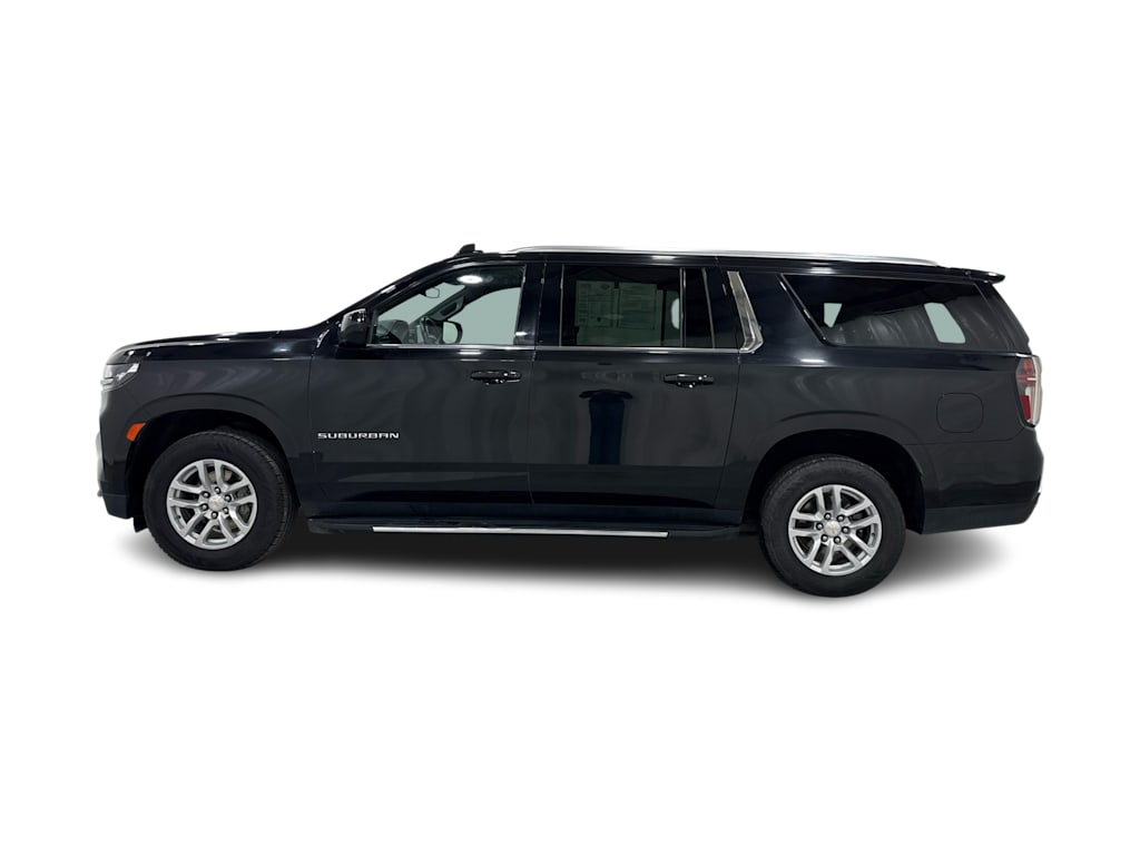 Thumbnail: 2023 Chevrolet Suburban - 3