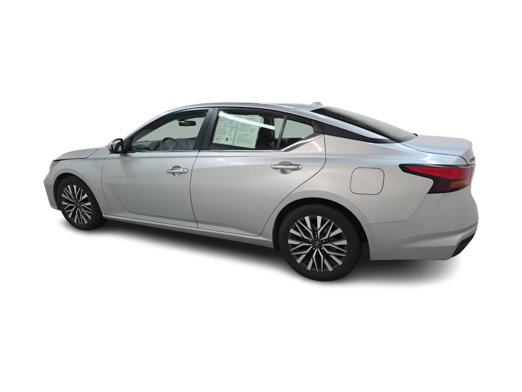 Thumbnail: 2023 Nissan Altima - 14