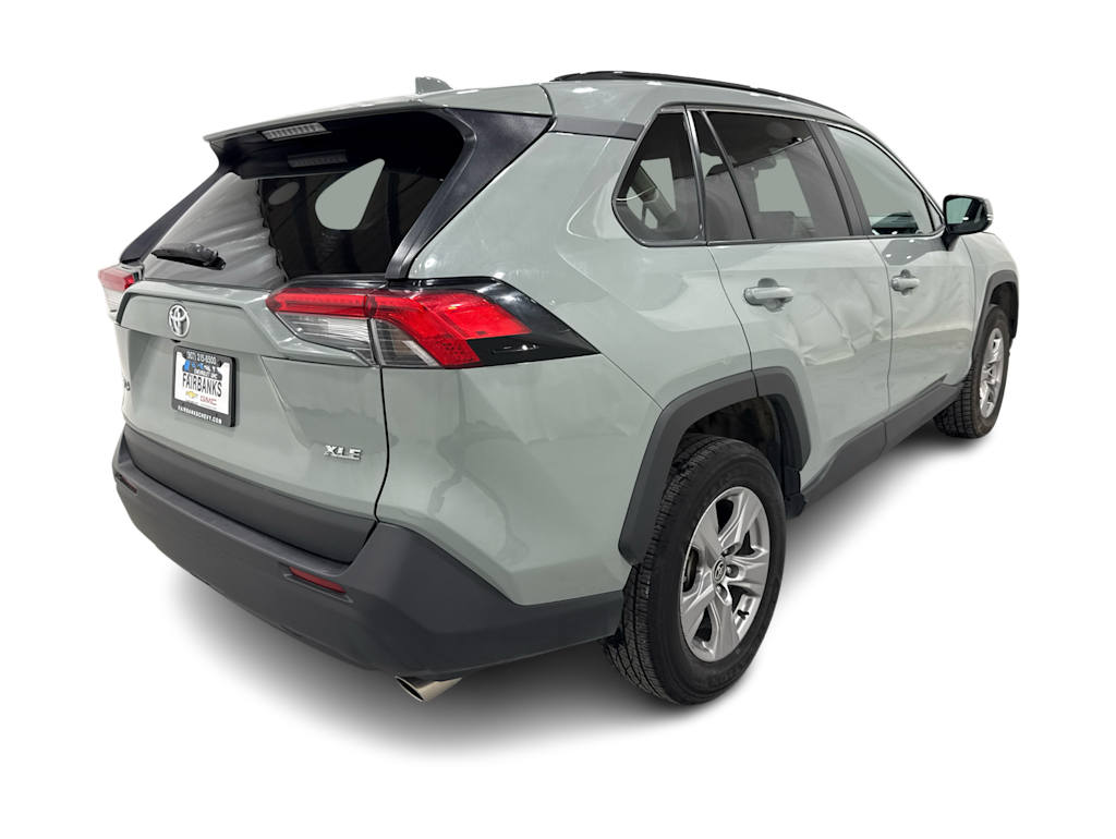 Thumbnail: 2023 Toyota RAV4 - 16