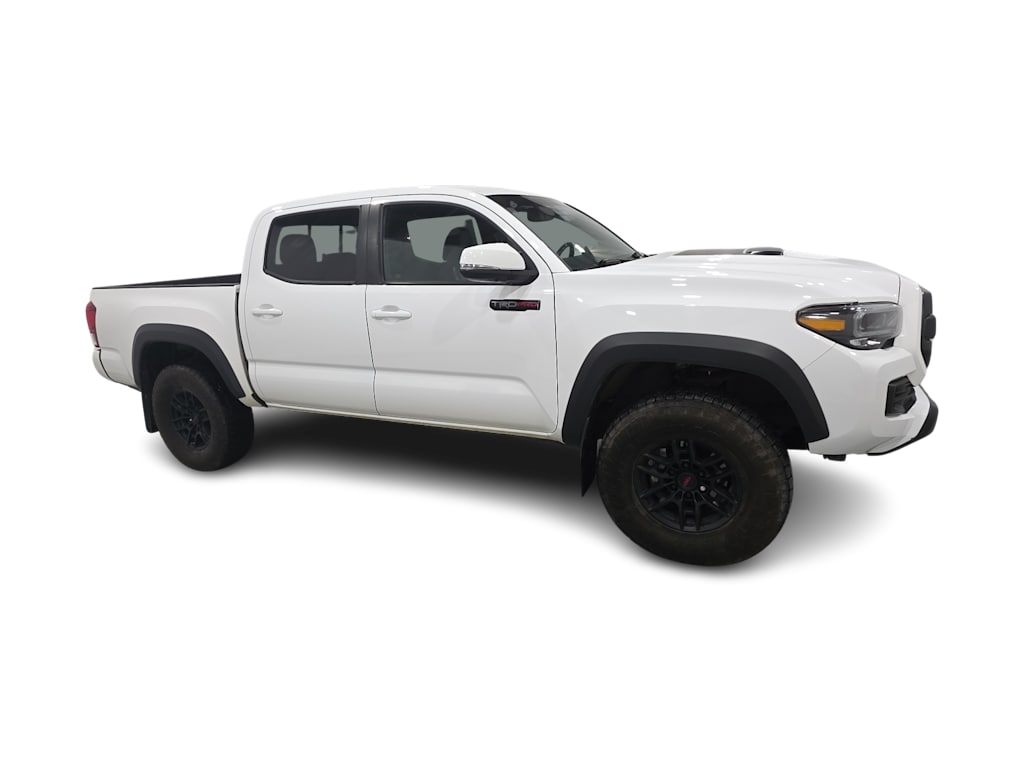 Thumbnail: 2020 Toyota Tacoma - 16