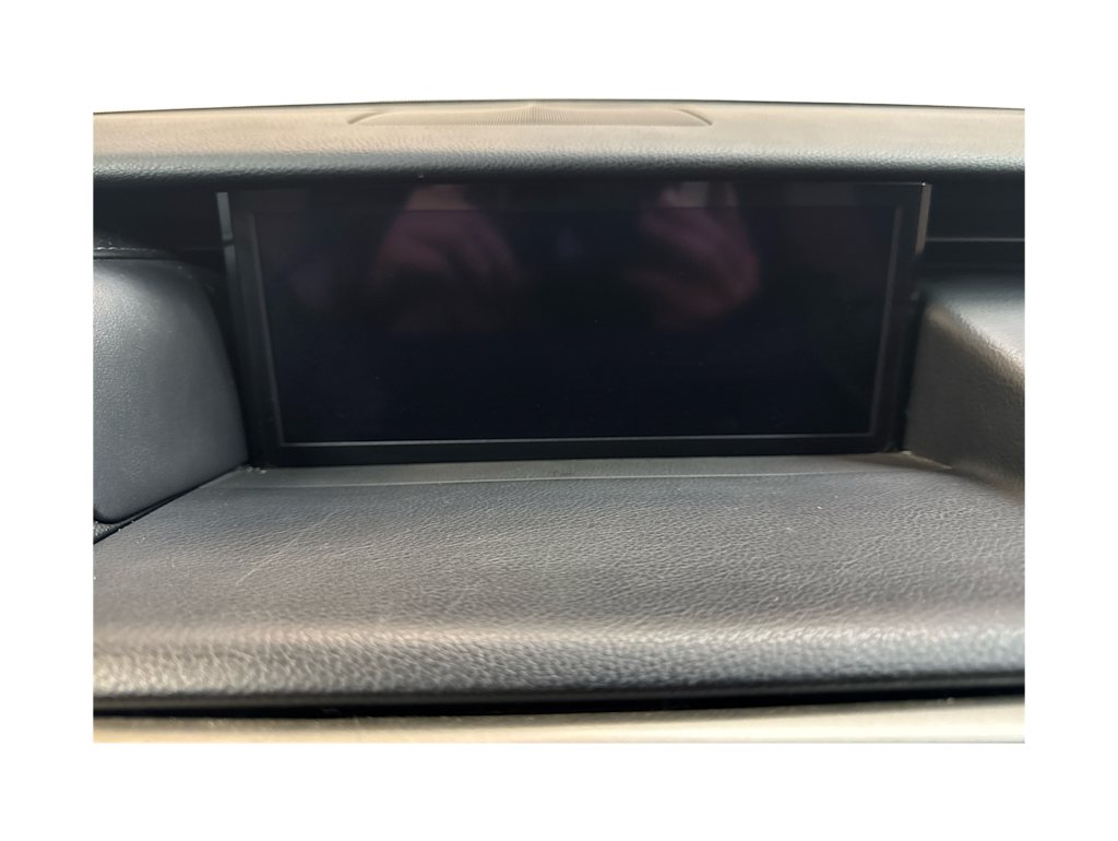 Thumbnail: 2018 Lexus IS - 19