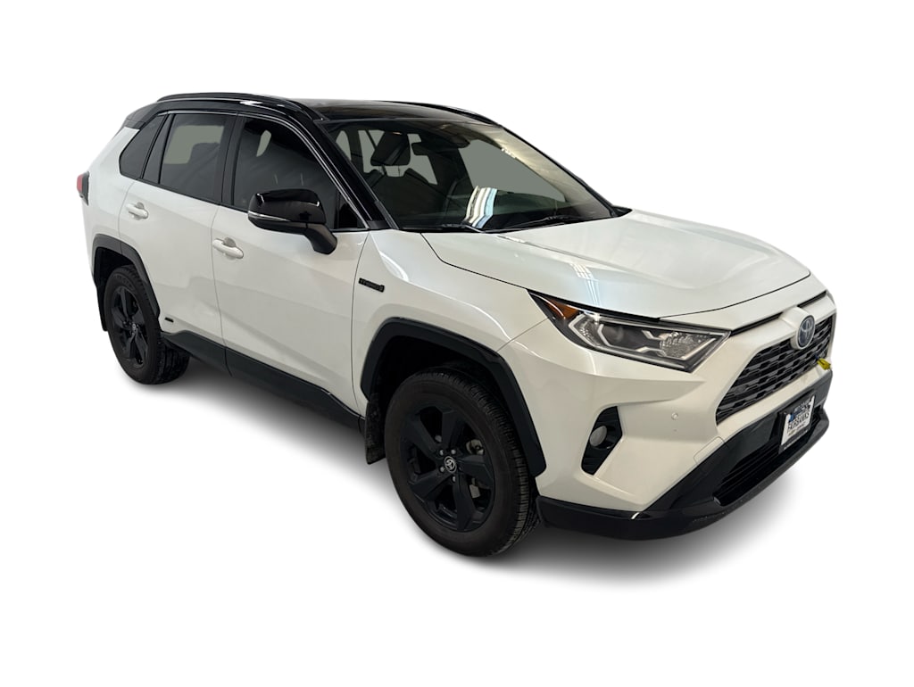 2021 Toyota RAV4 XSE 17