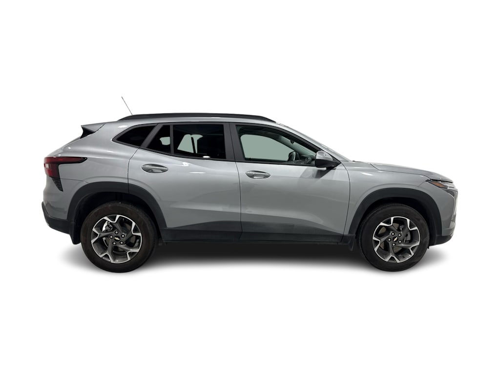Thumbnail: 2026 Chevrolet Trax - 16