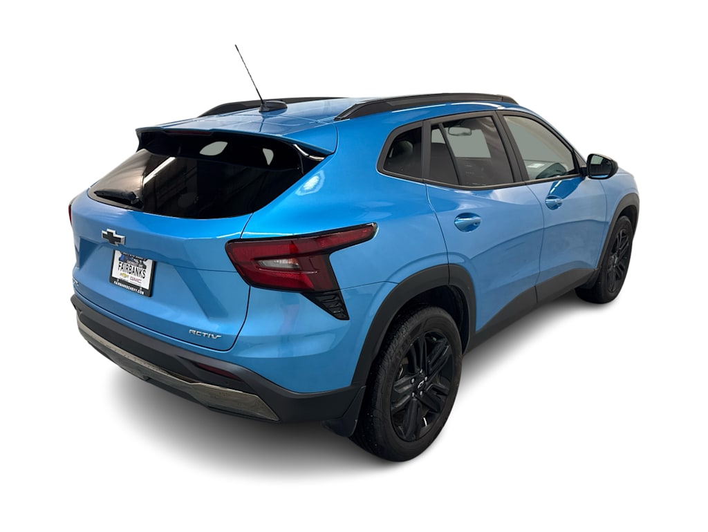 Thumbnail: 2025 Chevrolet Trax - 12