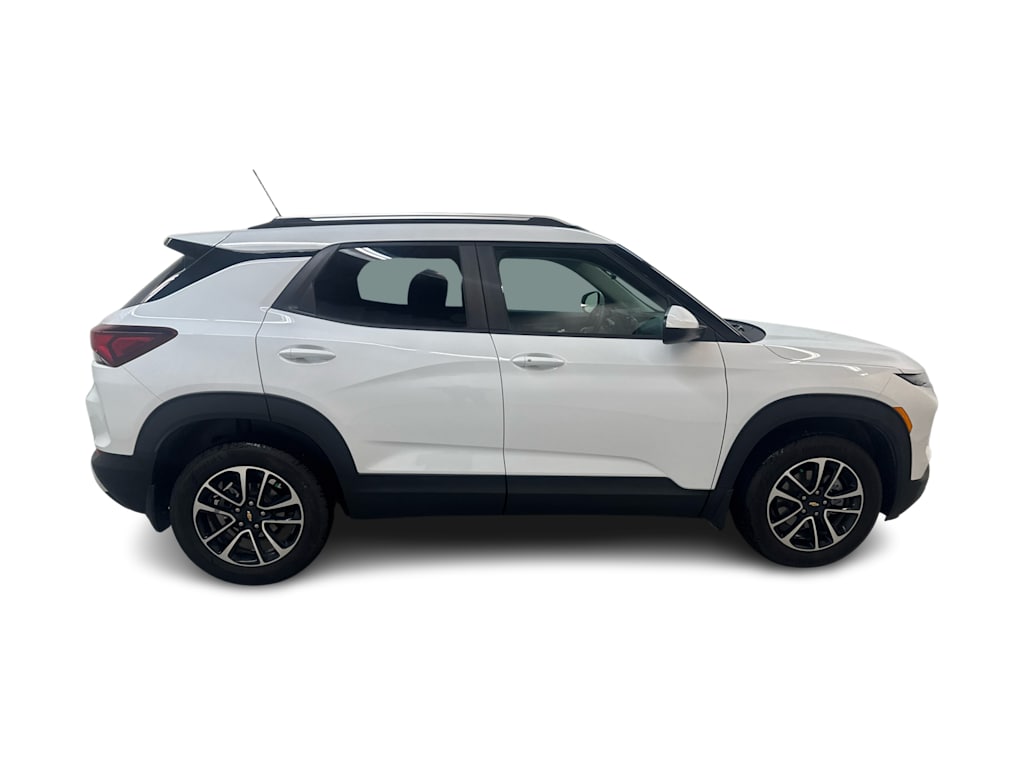 Thumbnail: 2025 Chevrolet TrailBlazer - 14