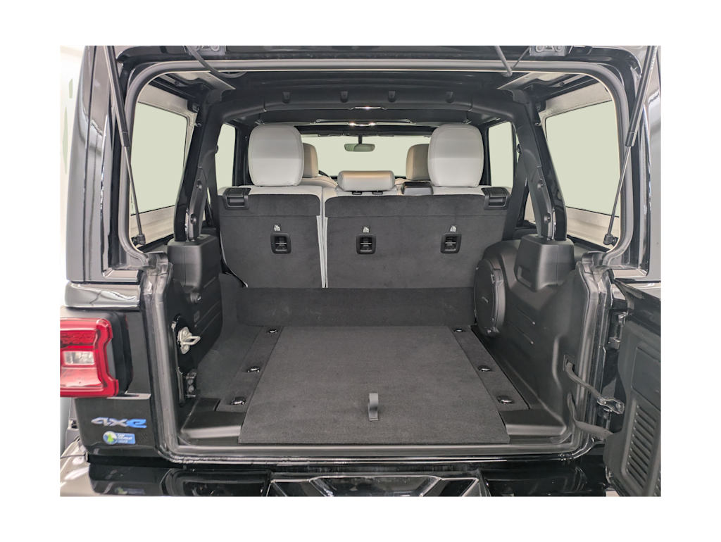 Thumbnail: 2023 Jeep Wrangler - 17