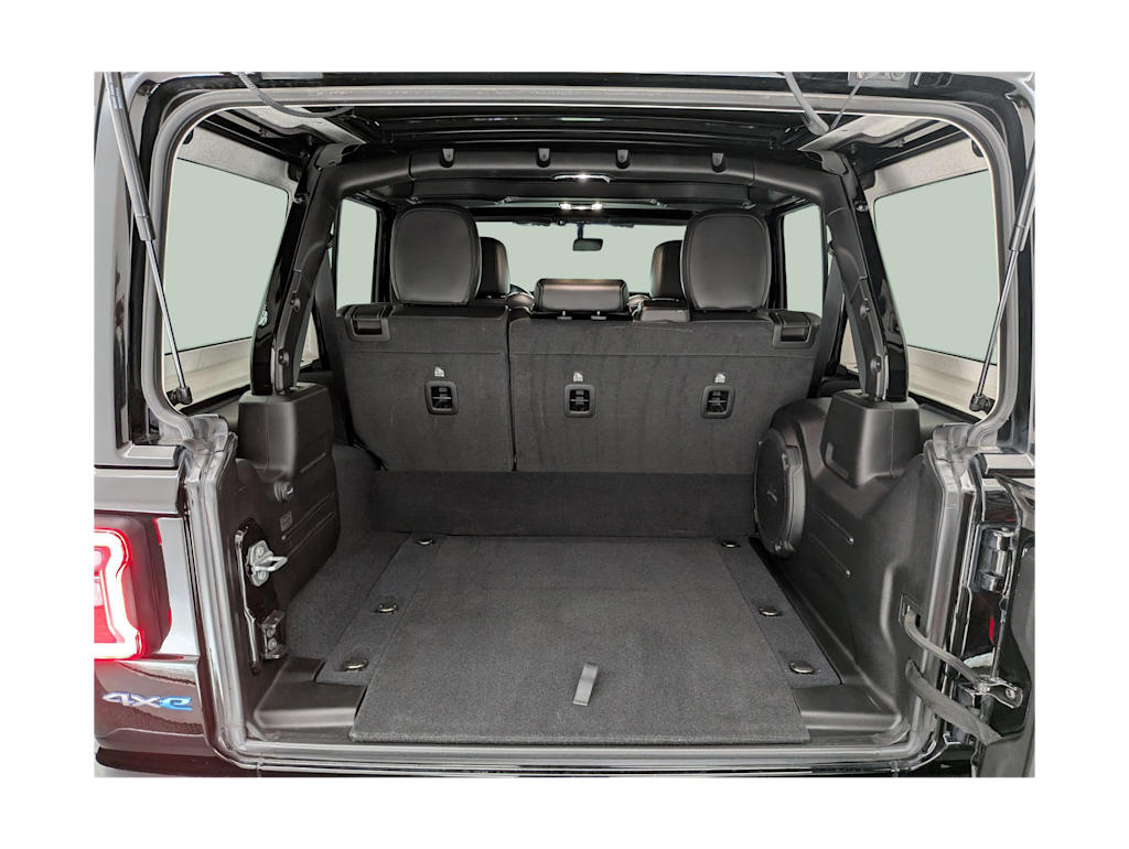 Thumbnail: 2022 Jeep Wrangler - 17