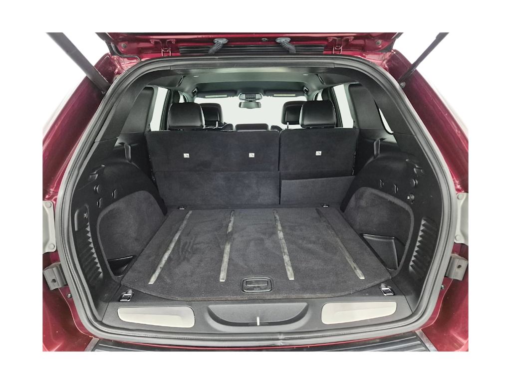 Thumbnail: 2016 Jeep Grand Cherokee - 18
