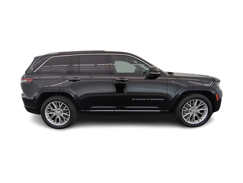 Thumbnail: 2022 Jeep Grand Cherokee - 21