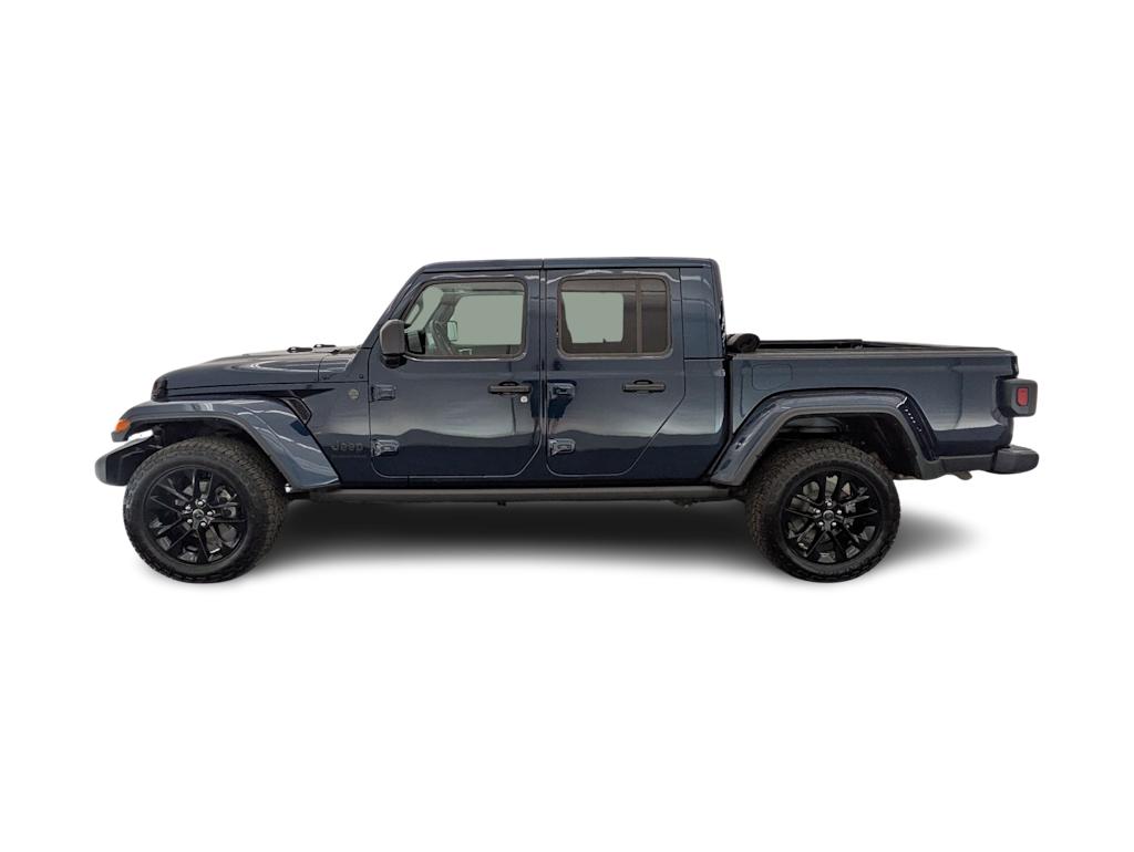 Thumbnail: 2025 Jeep Gladiator - 3
