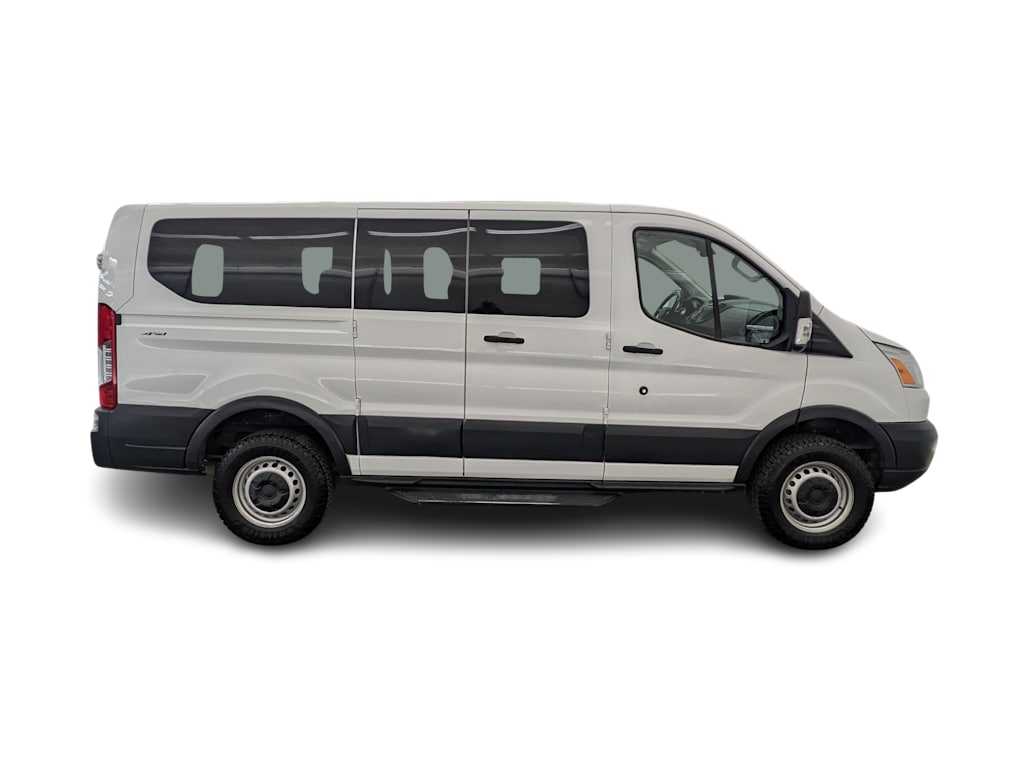 2017 Ford Transit Series 150 XLT 21