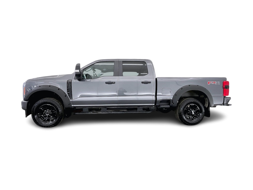 2023 Ford F-350 XL 3