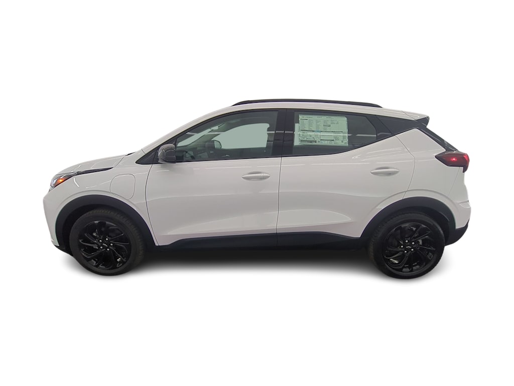 Thumbnail: 2027 Chevrolet Bolt EV - 3