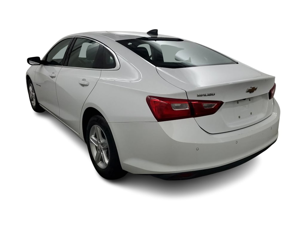 Thumbnail: 2024 Chevrolet Malibu - 3