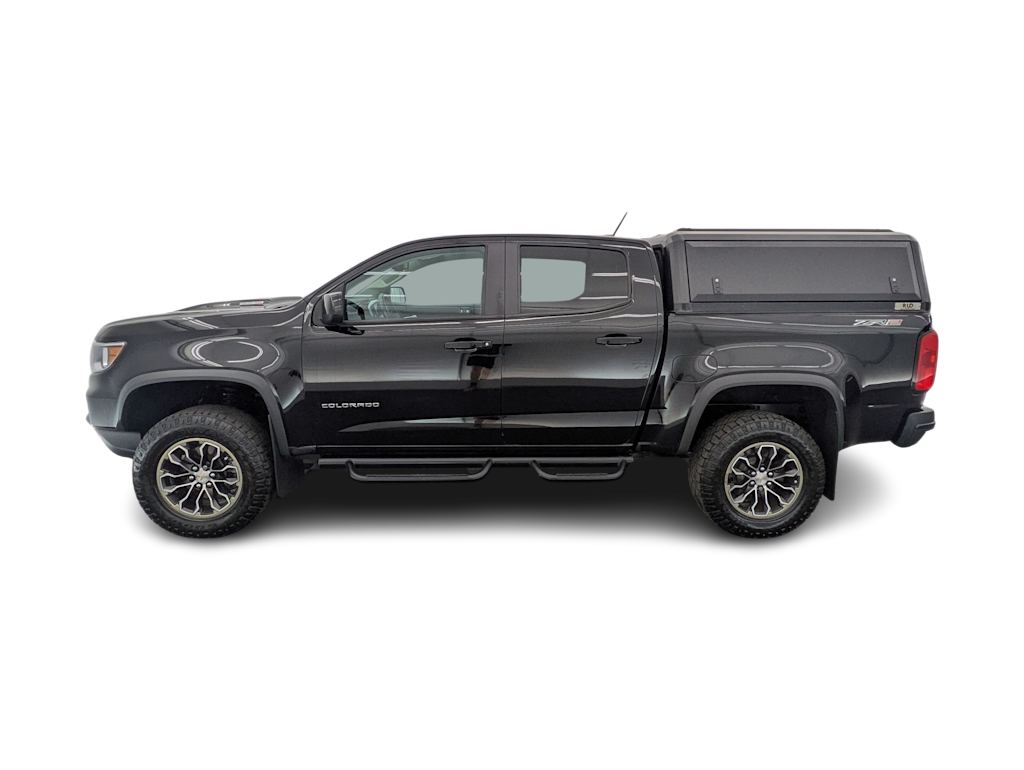 Thumbnail: 2021 Chevrolet Colorado - 3