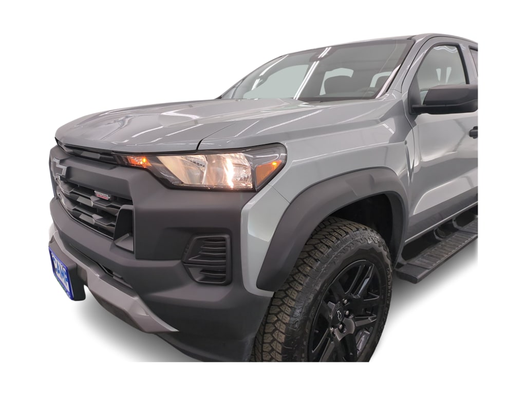 Thumbnail: 2024 Chevrolet Colorado - 24