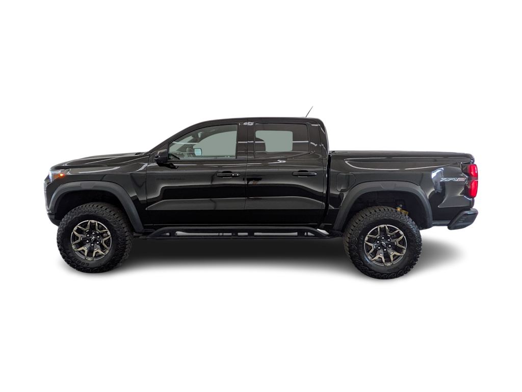 Thumbnail: 2024 Chevrolet Colorado - 3