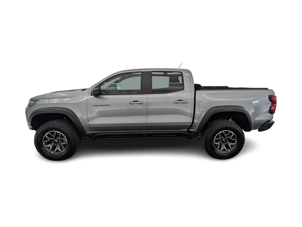 Thumbnail: 2024 Chevrolet Colorado - 3