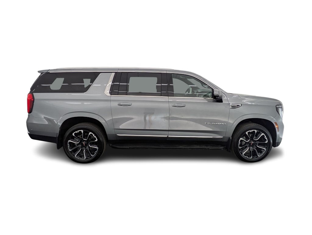 Thumbnail: 2025 GMC Yukon XL - 21