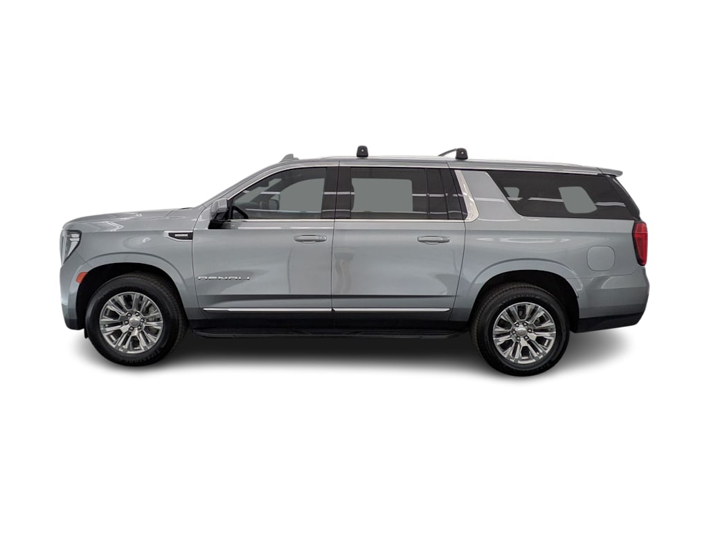 Thumbnail: 2023 GMC Yukon XL - 3