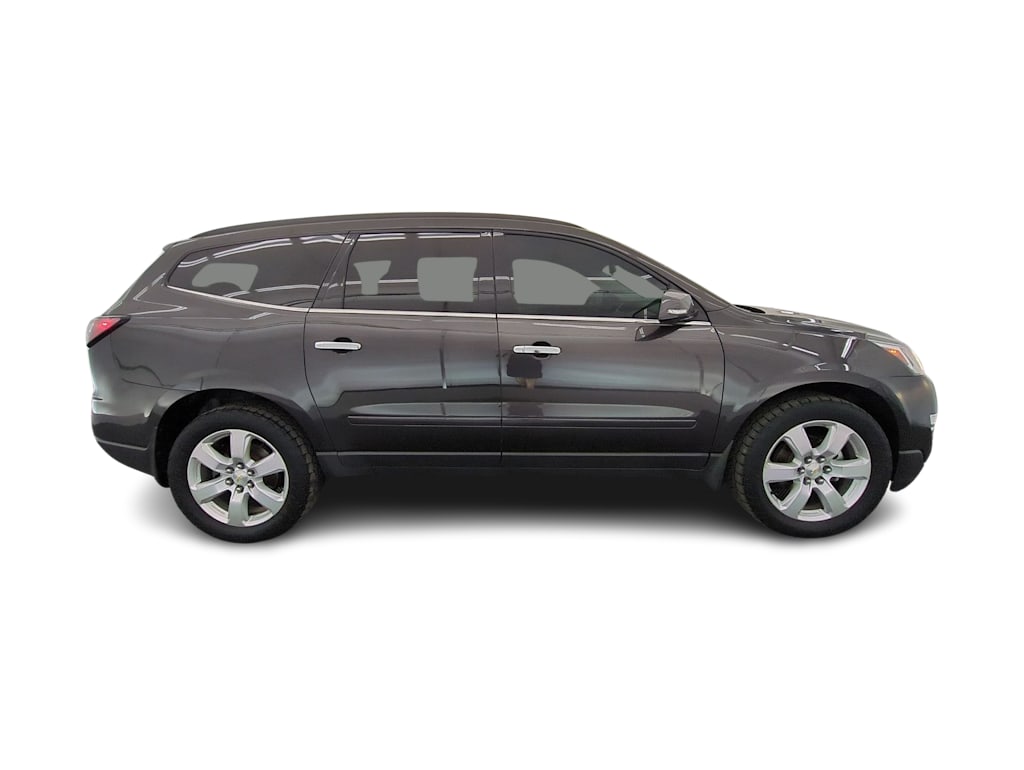Thumbnail: 2017 Chevrolet Traverse - 22