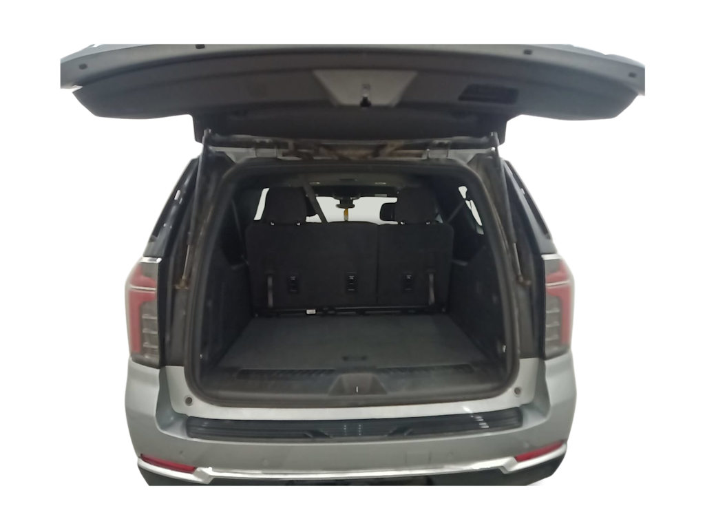Thumbnail: 2026 Chevrolet Suburban - 7