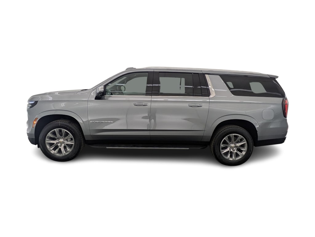 Thumbnail: 2025 Chevrolet Suburban - 3