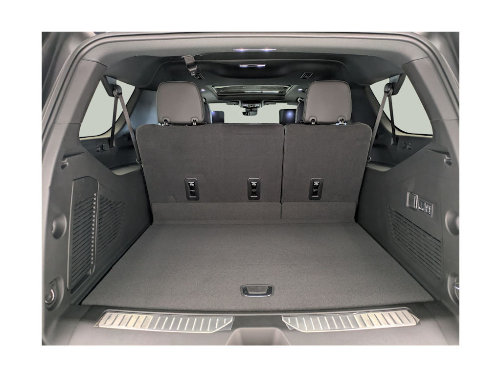 Thumbnail: 2025 Chevrolet Suburban - 15