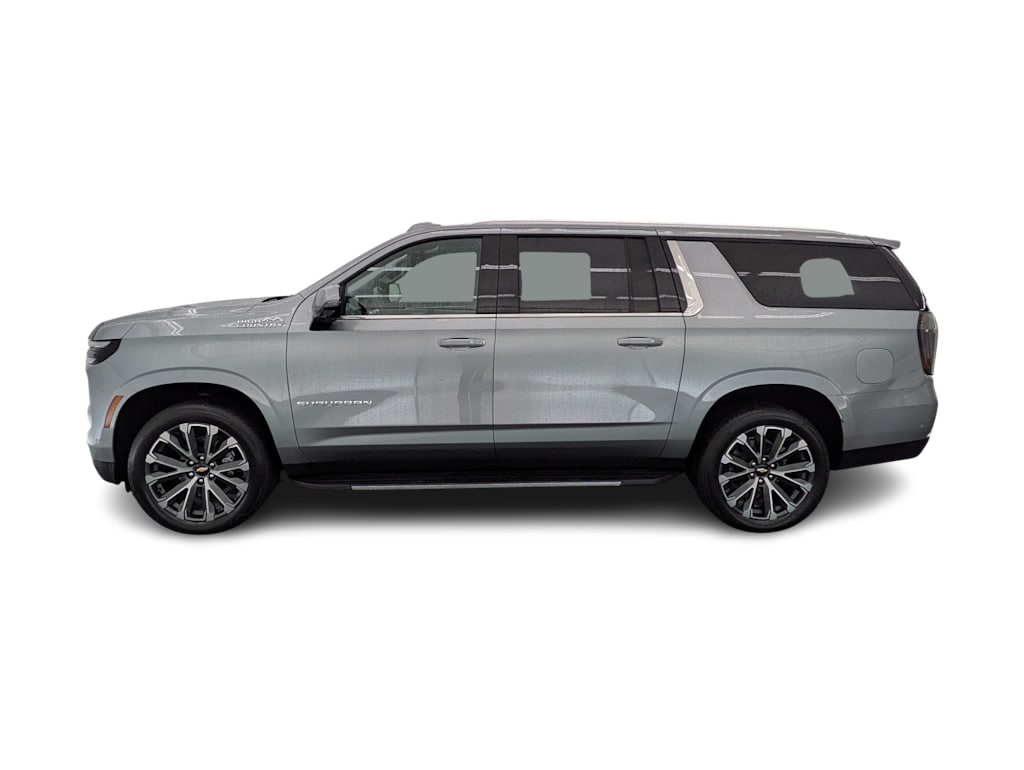 Thumbnail: 2025 Chevrolet Suburban - 3