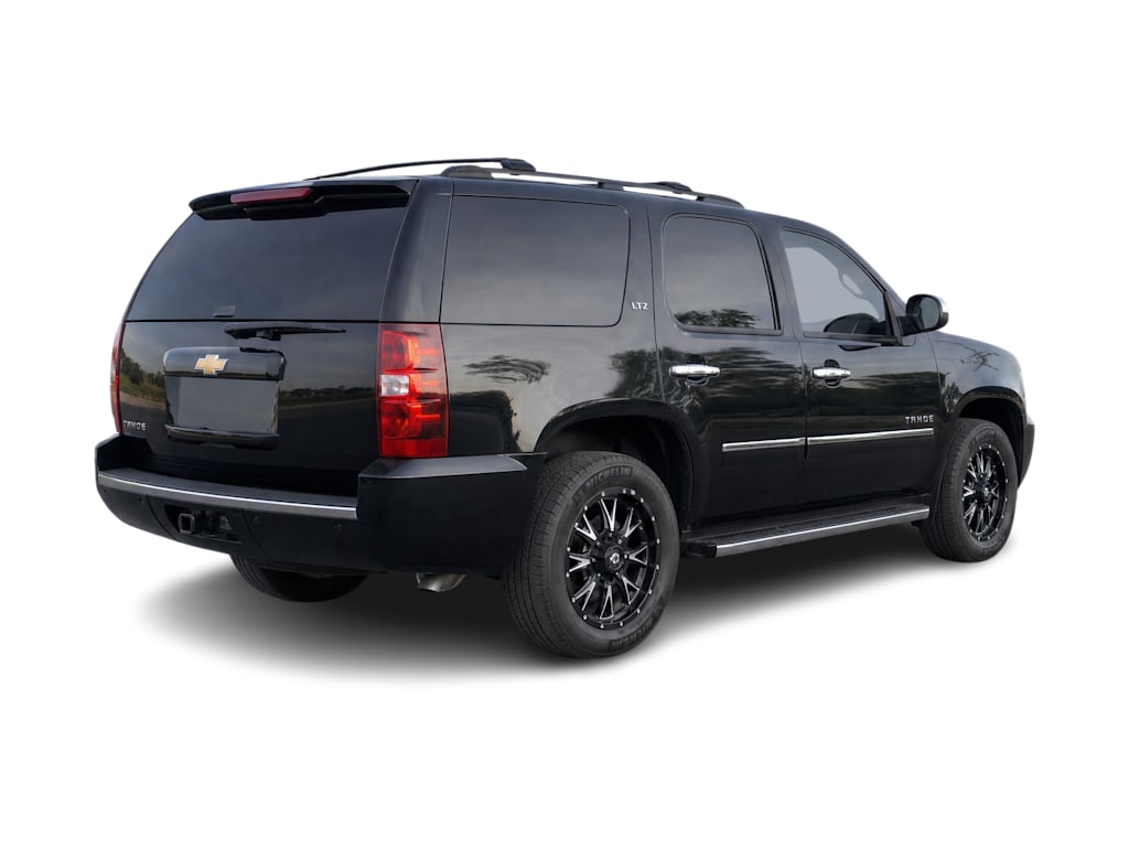 Thumbnail: 2014 Chevrolet Tahoe - 6