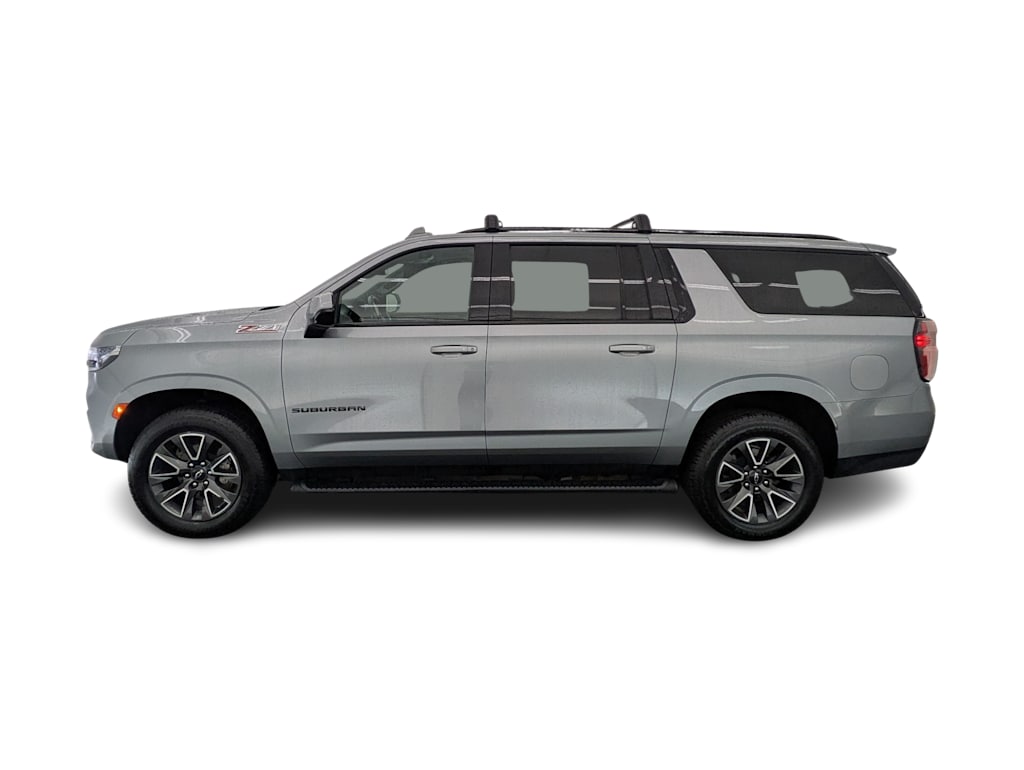 Thumbnail: 2024 Chevrolet Suburban - 3