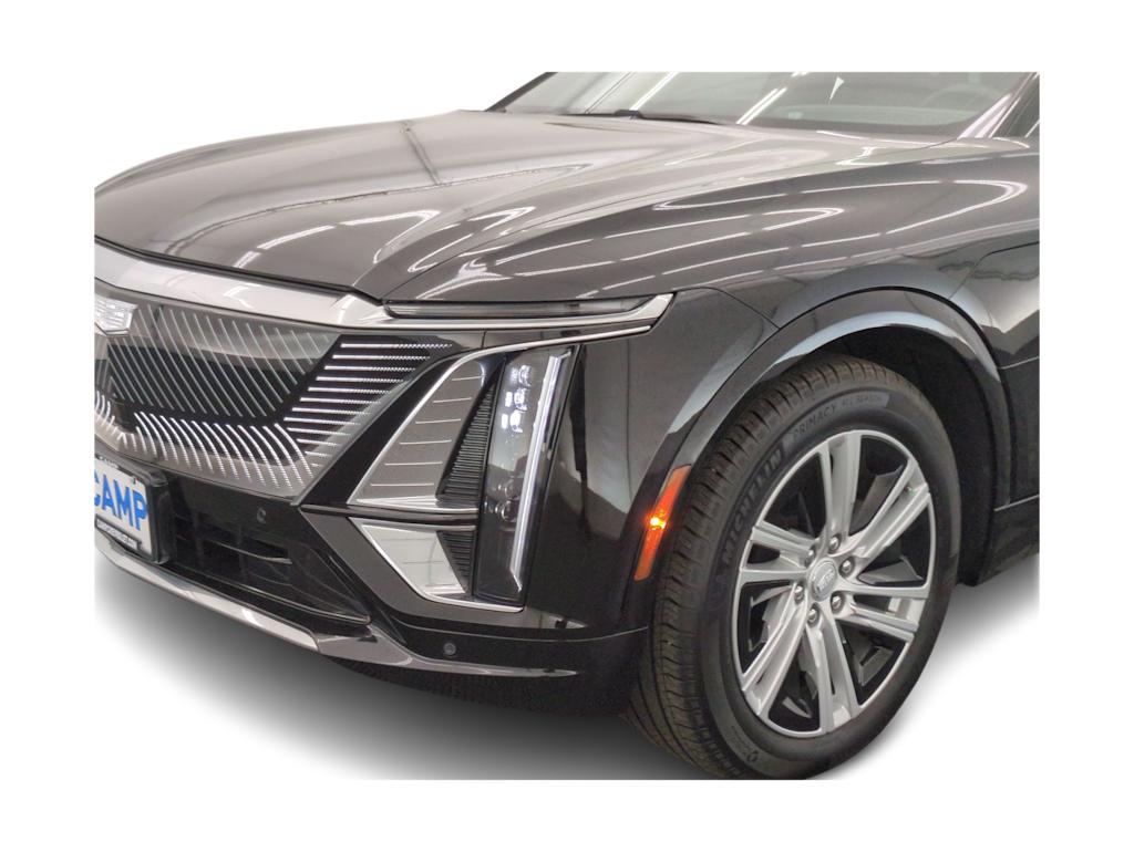Thumbnail: 2024 Cadillac Lyriq - 23