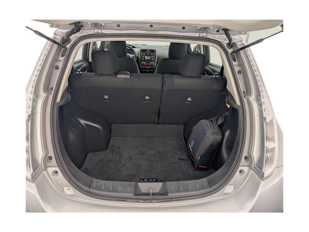 Thumbnail: 2015 Nissan Leaf - 16
