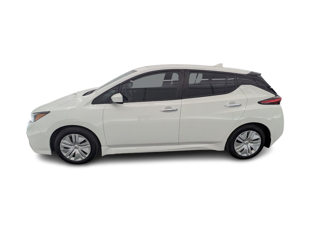 Thumbnail: 2023 Nissan Leaf - 3