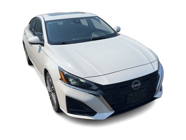 Thumbnail: 2023 Nissan Altima - 3