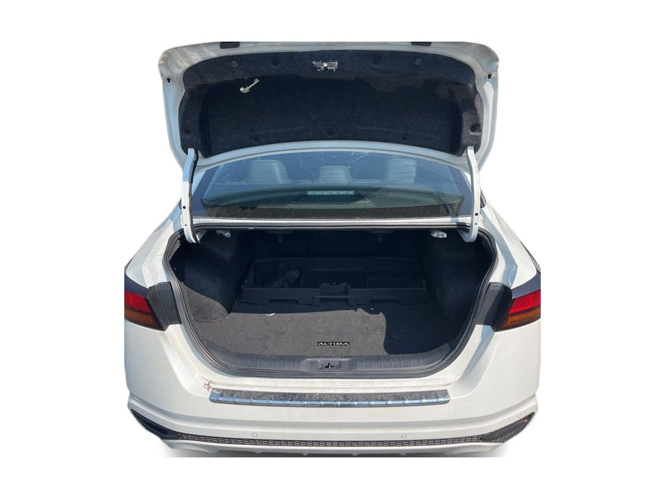 Thumbnail: 2023 Nissan Altima - 7