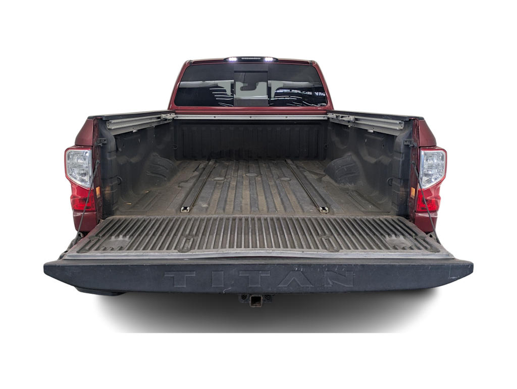 Thumbnail: 2016 Nissan Titan - 15