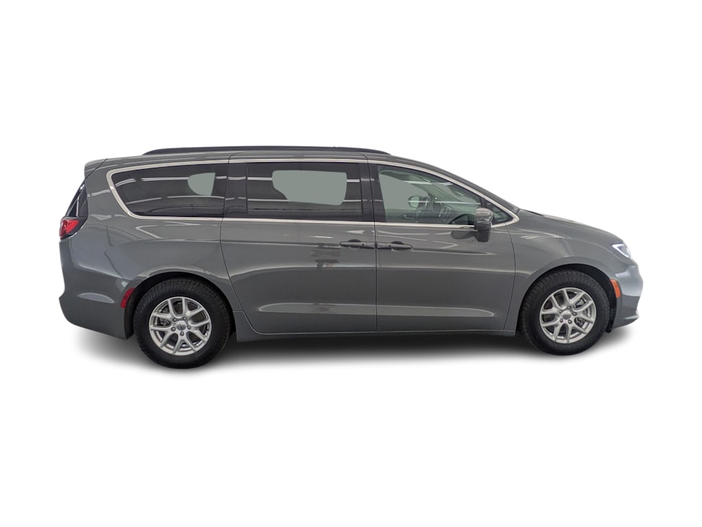Thumbnail: 2022 Chrysler Pacifica - 21