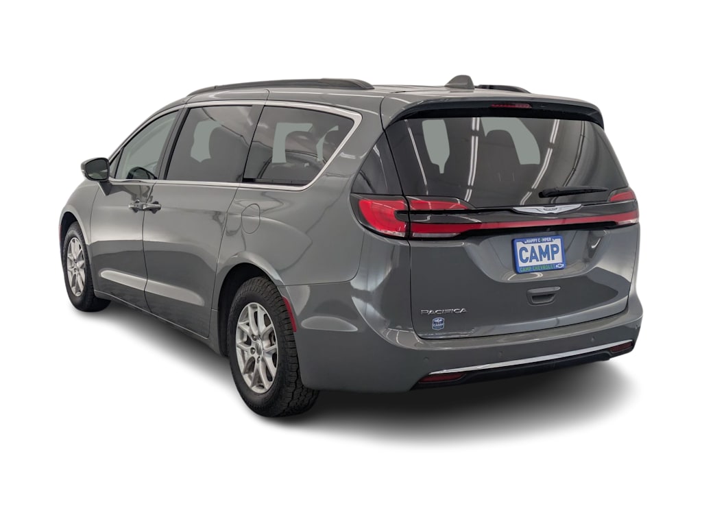 Thumbnail: 2022 Chrysler Pacifica - 4