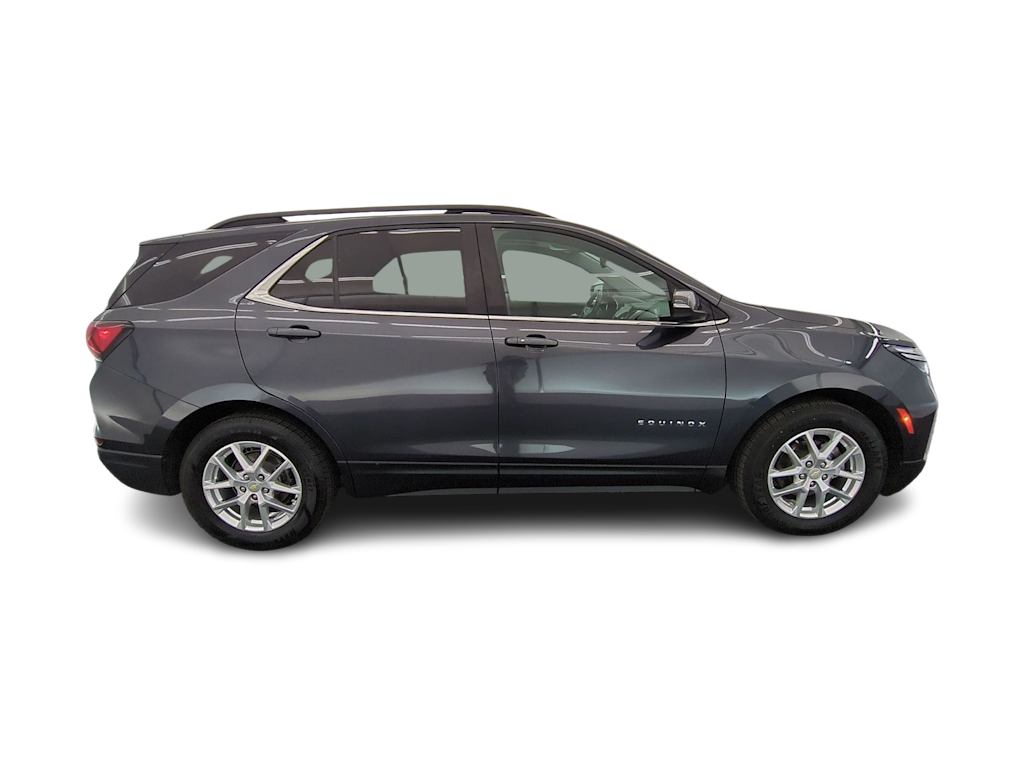 Thumbnail: 2022 Chevrolet Equinox - 22