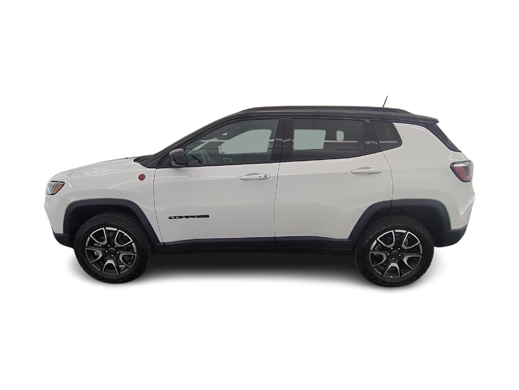 Thumbnail: 2026 Jeep Compass - 3