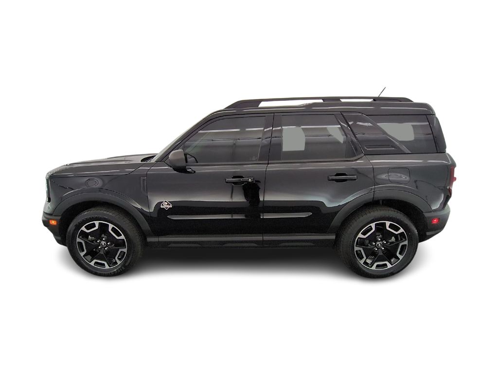 Thumbnail: 2021 Ford Bronco Sport - 3