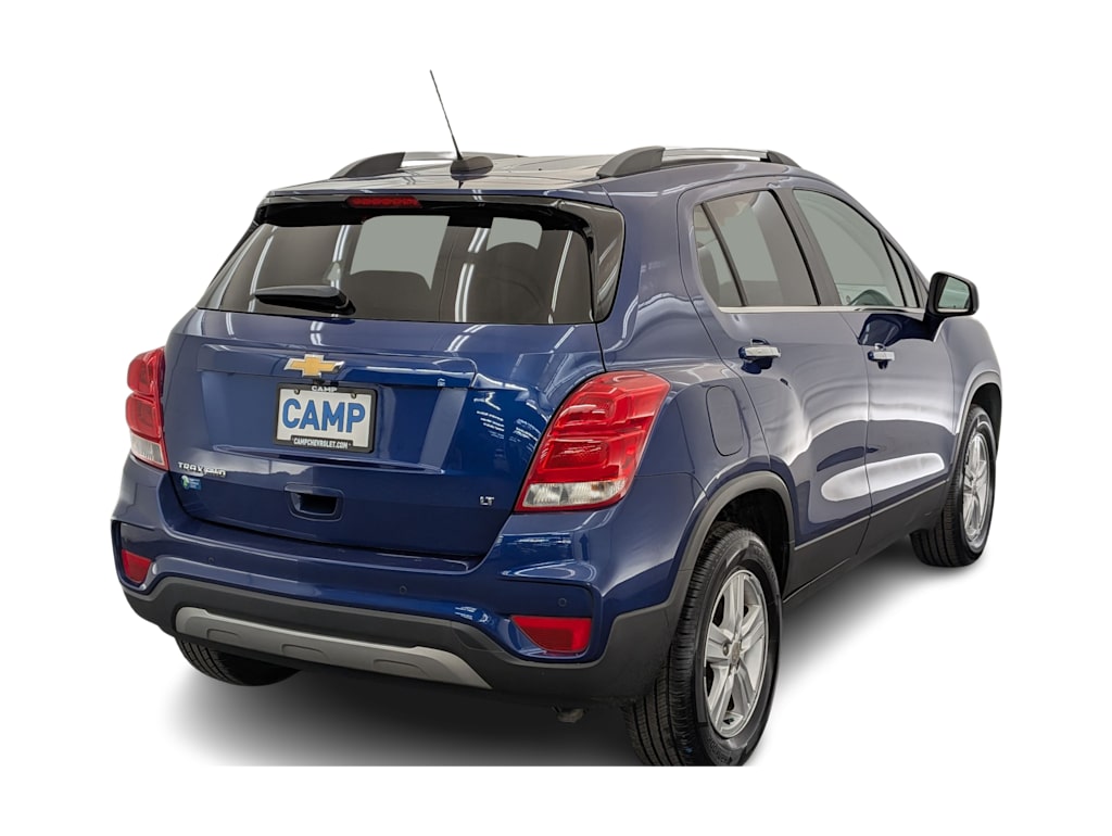 Thumbnail: 2017 Chevrolet Trax - 18